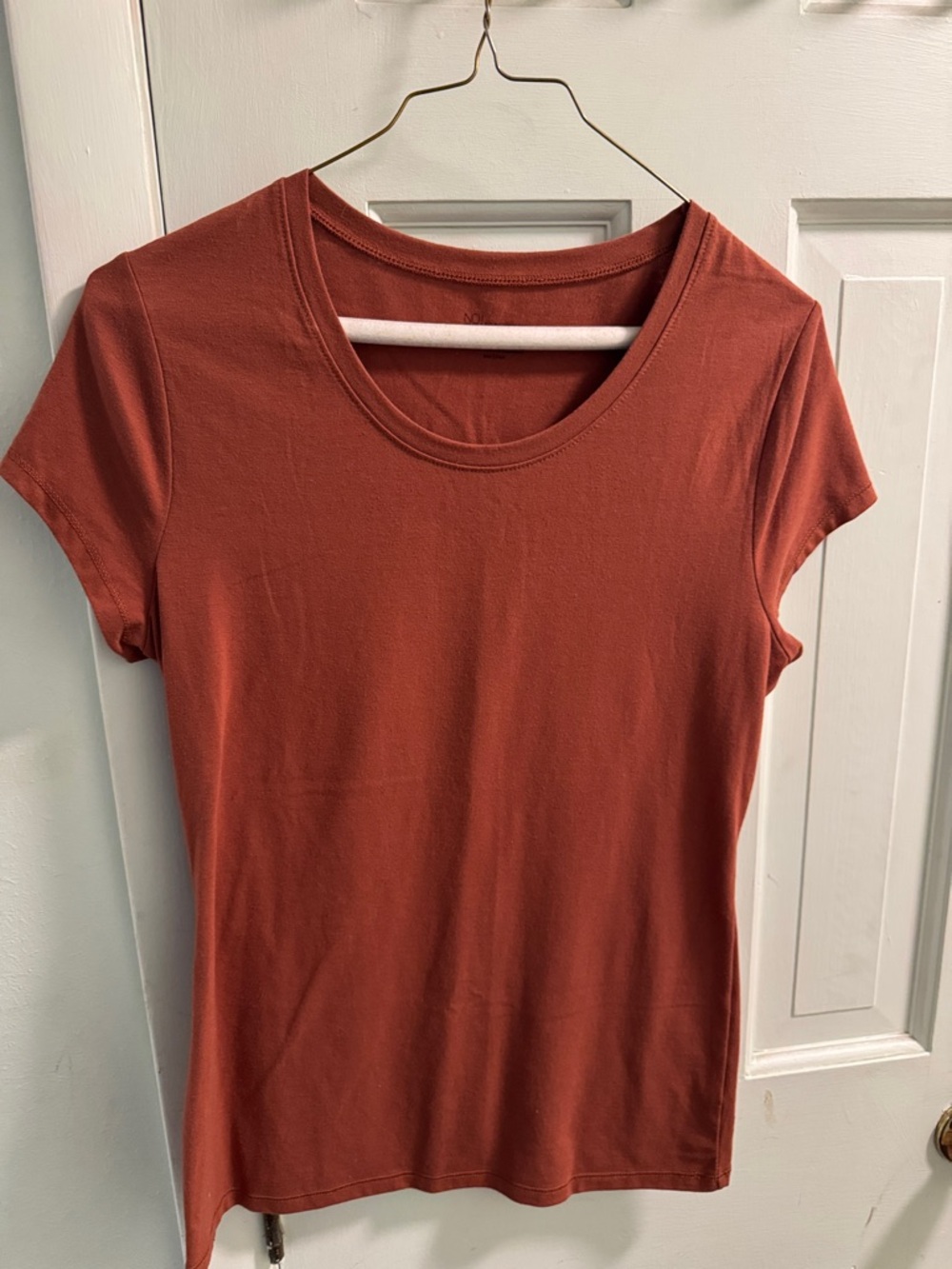 No Boundaries Short Sleeve Scoop Neck Tee - Rusty Orange